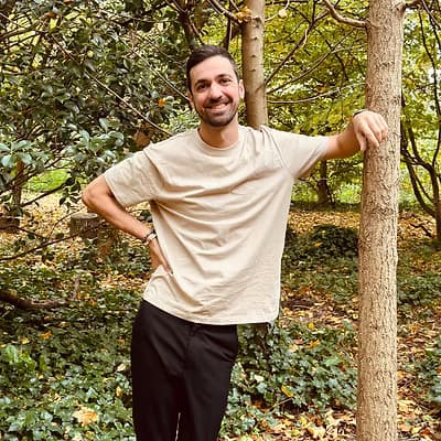 Laurent Serouart, masseur bien-être agréé FFMBE à Lyon